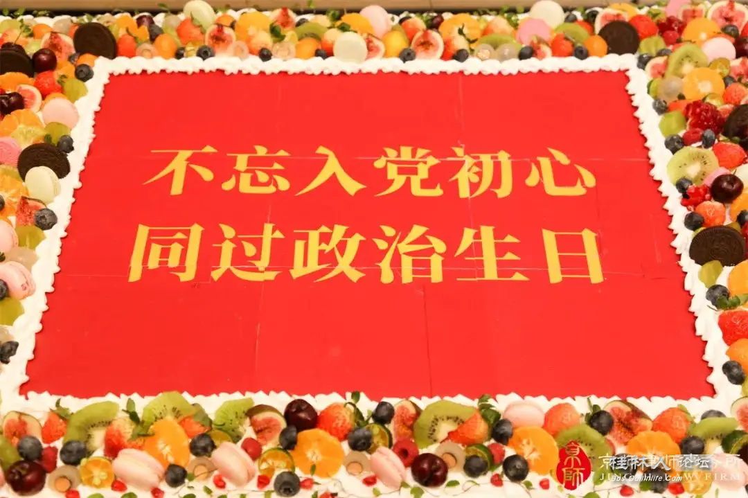 bee412c20fb14fed849af3de59c3aadf_ͼ.jpg