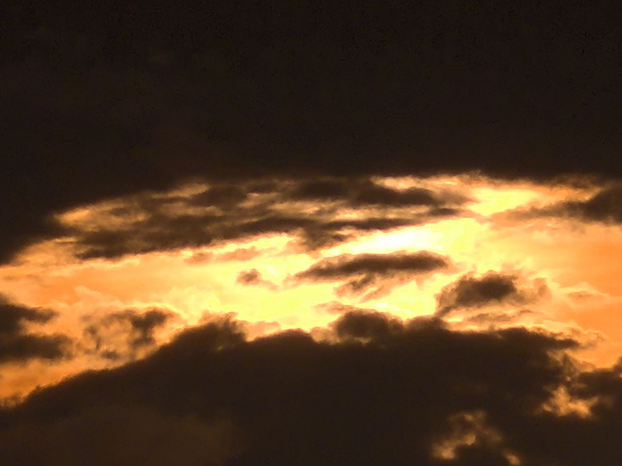 20250716151543front2_0_180030_Fk3xRsP-tZr4pPOkfWsYPXn1uYsh.jpg
