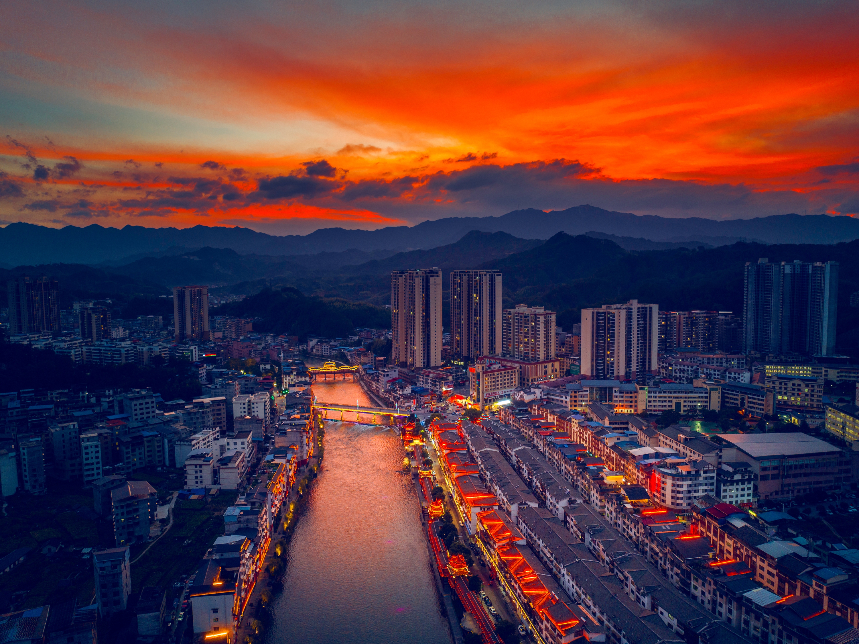 HYPERLAPSE_0002 4.jpg