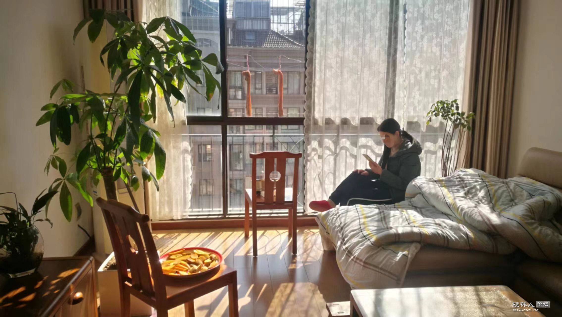 岁月静好，冬日暖阳，晒被子、晒腊肉、晒红薯干、晒人……