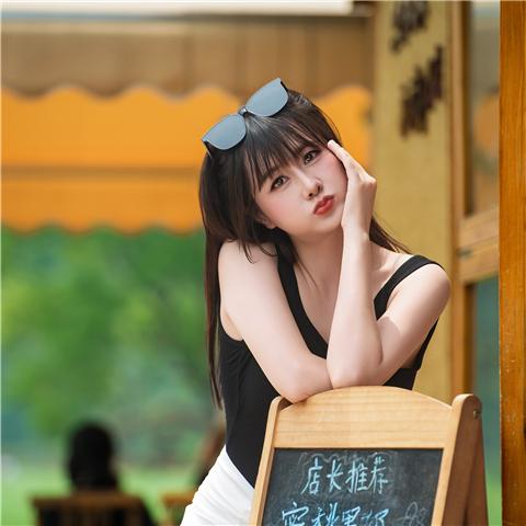 遇龙河上春光好