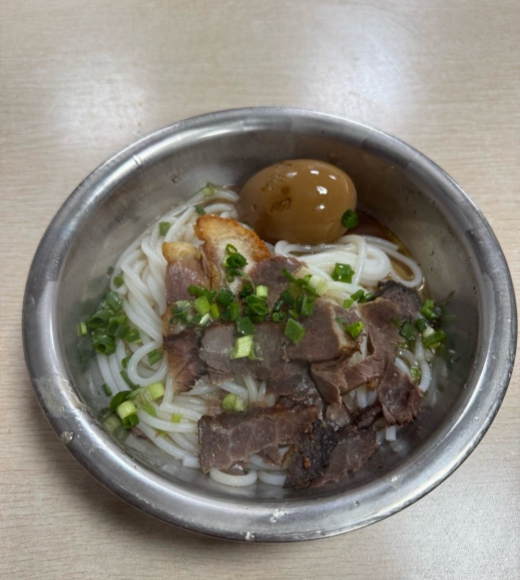 吃个奢侈的米粉