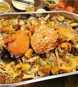 【老歪歪】吃了个热乎乎的蟹王宴