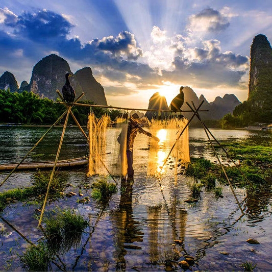 有个地方叫大河背！